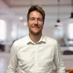 Julien Santallo, Collaborateur commercial – Pau Pasteur