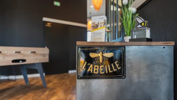 CHASSENEUIL DU POITOU – Abeilles Assurances